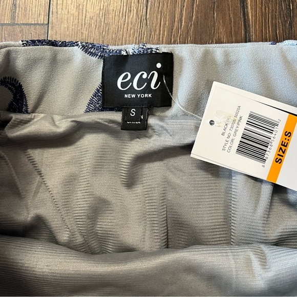 🆕 ECI Floral Embroidery Midi Skirt SZ SM - Picture 4 of 5